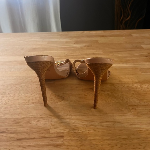 Pretty little thing heels - Picture 4 of 9